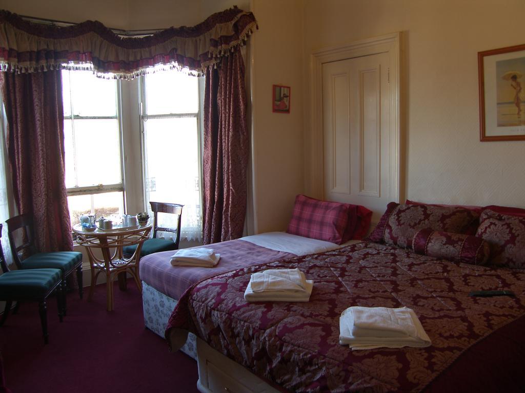 Regis Guest House Edimburgo Quarto foto